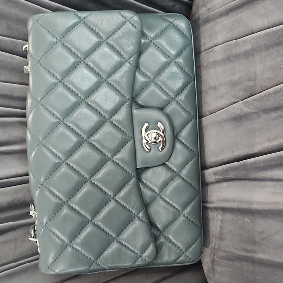 Chanel medium 3 compartment shoulder bag - Picture 1 of 5